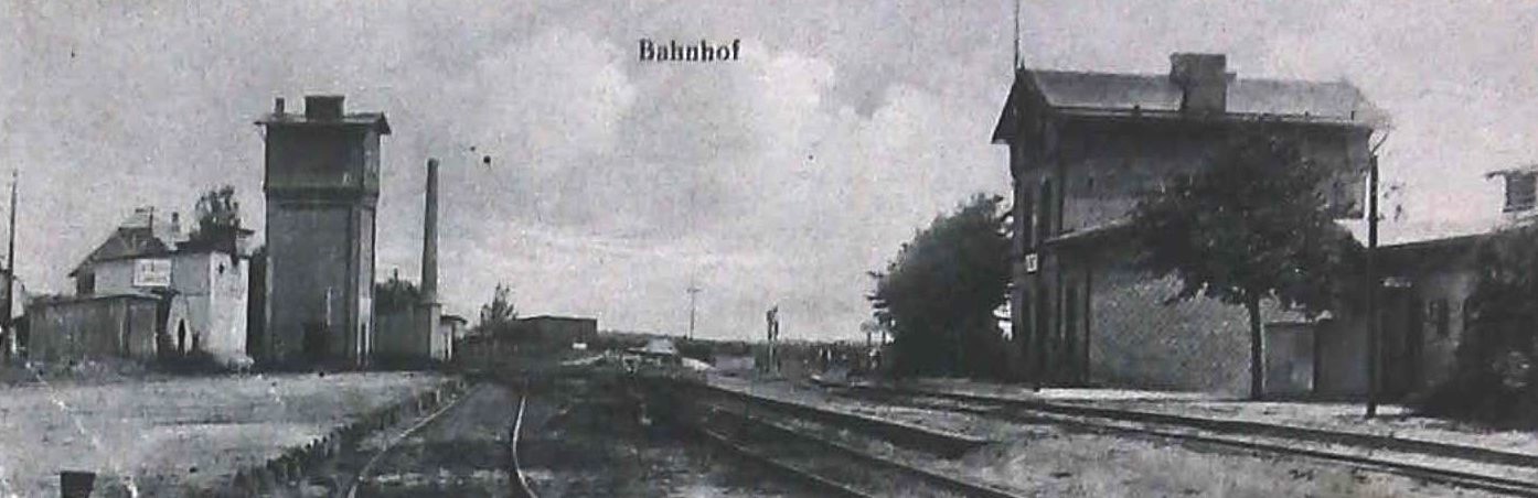 Bahnhof mit Dampfsägerei ca. 1920 bearbeitet
