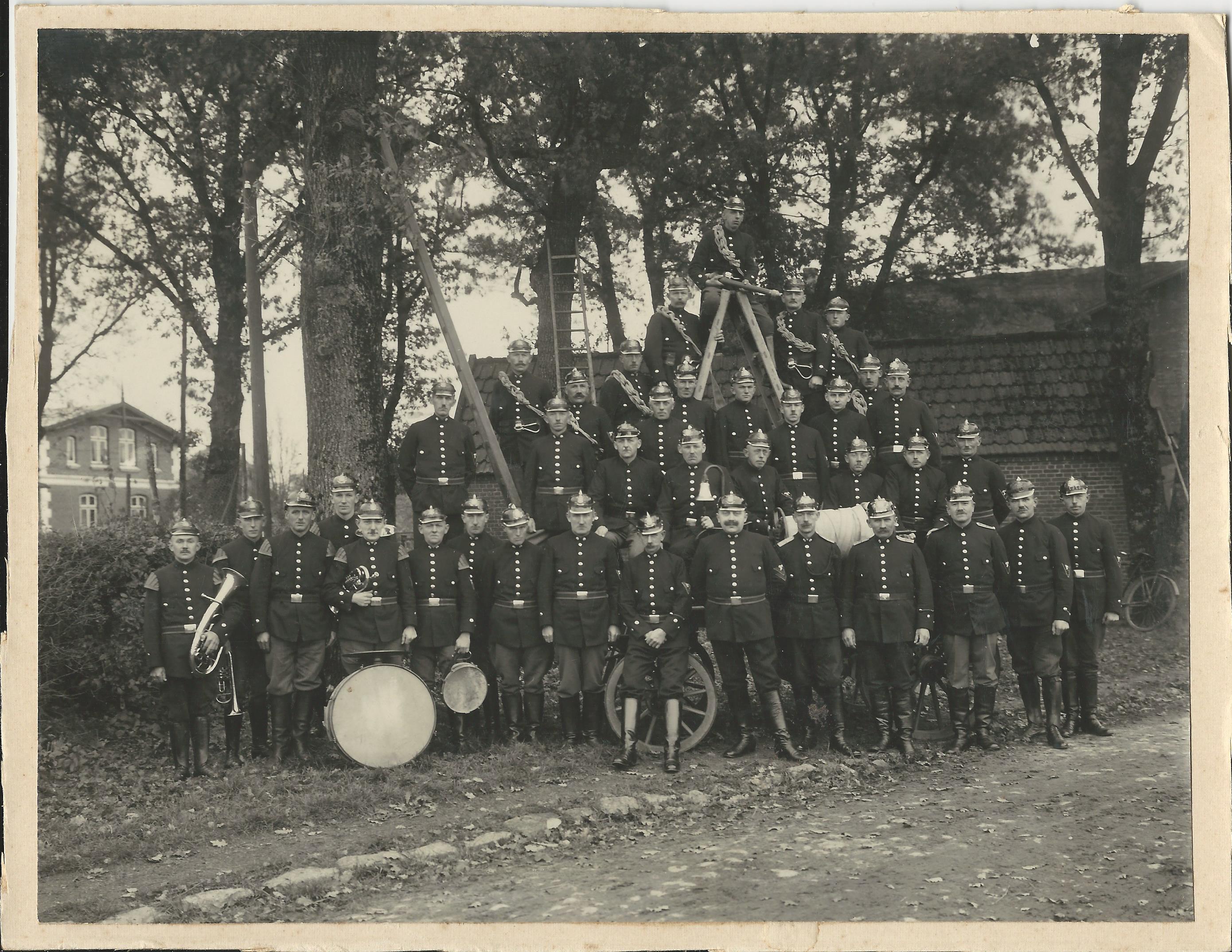 Feuerwehr mit Musikzug