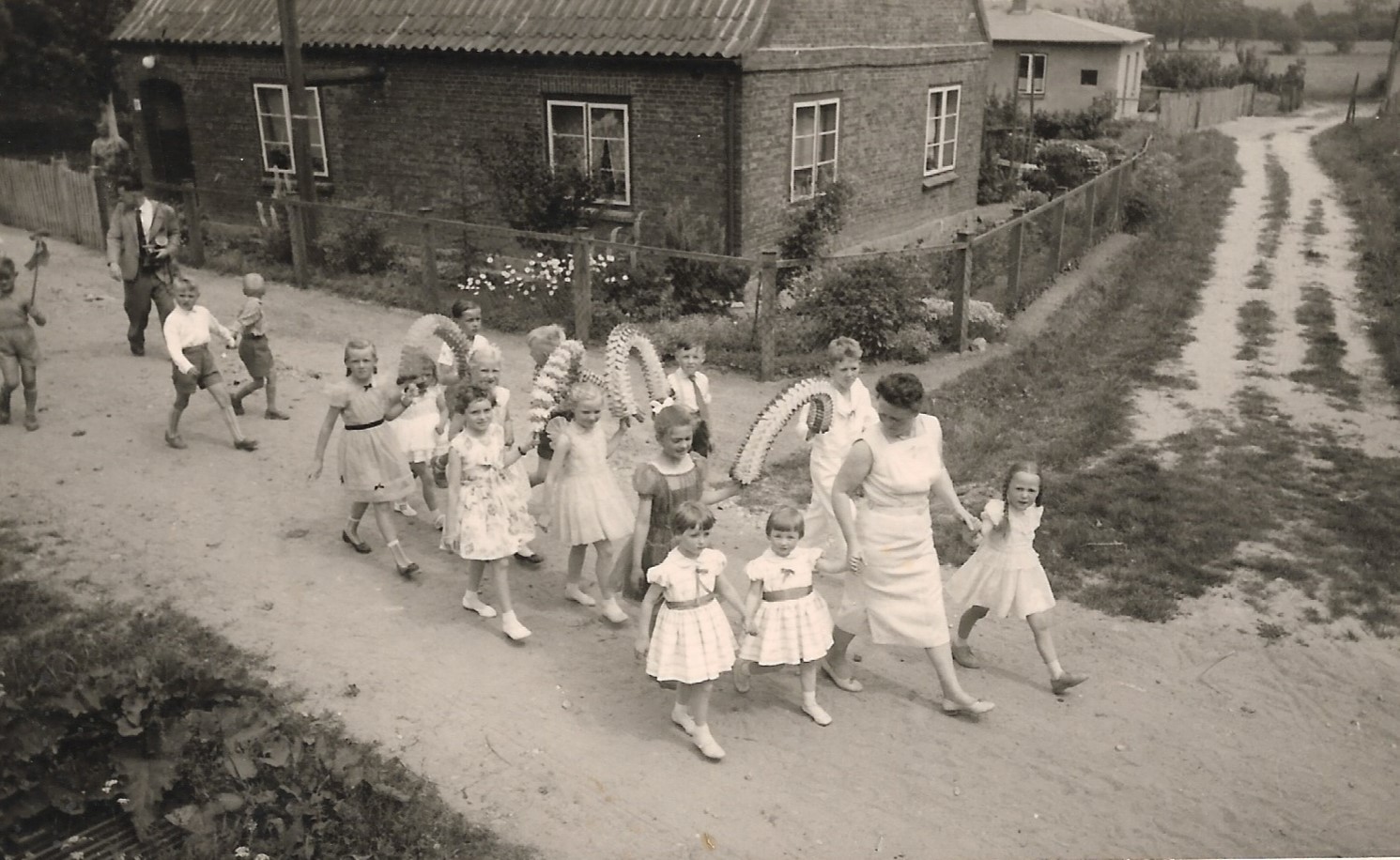 1959 Umzug Alte Dorfstraße Ecke Wiesengrund